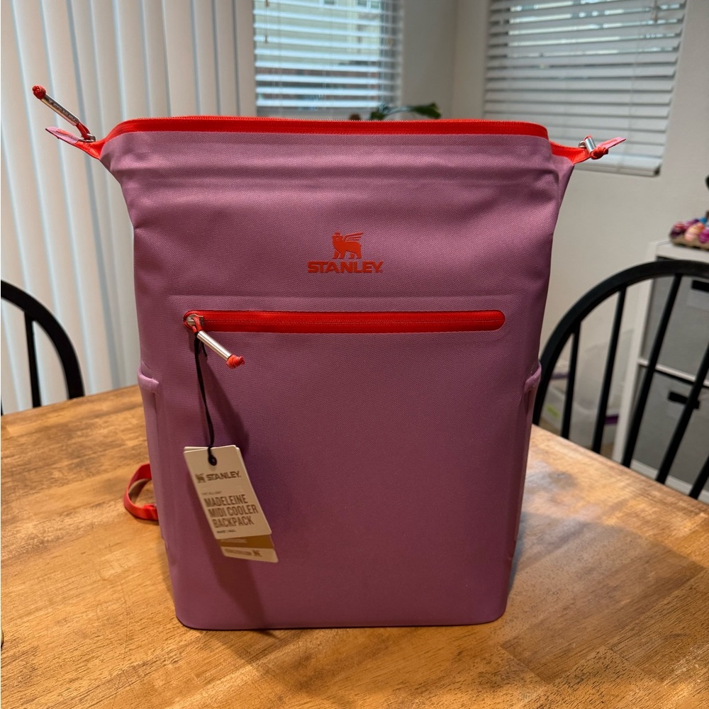 Stanley All Day Madeleine Midi Cooler
Backpack